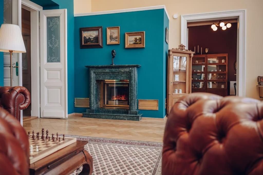 Magnificent Historical Penthouse In The Heart Of Pragueアパートメント エクステリア 写真