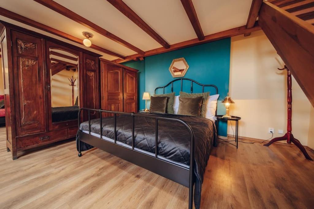 Magnificent Historical Penthouse In The Heart Of Pragueアパートメント エクステリア 写真