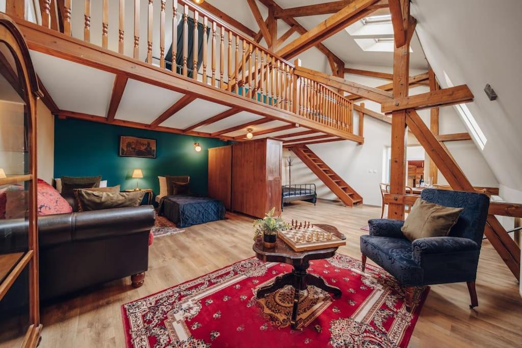 Magnificent Historical Penthouse In The Heart Of Pragueアパートメント エクステリア 写真
