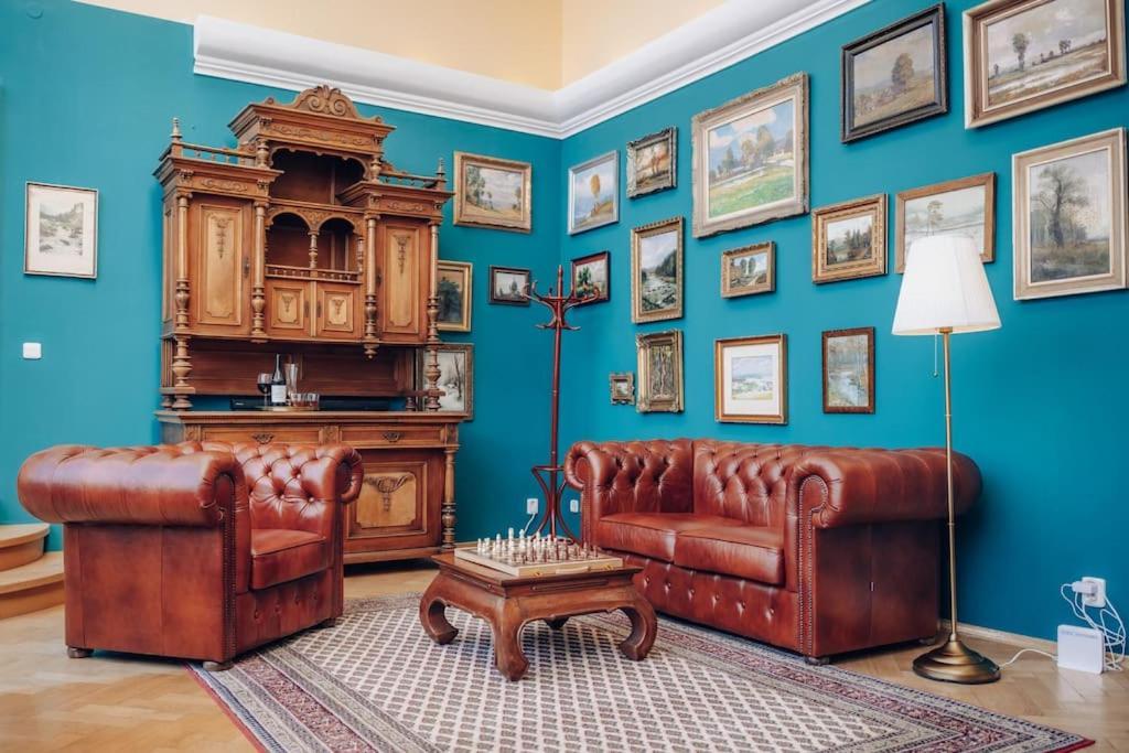 Magnificent Historical Penthouse In The Heart Of Pragueアパートメント エクステリア 写真