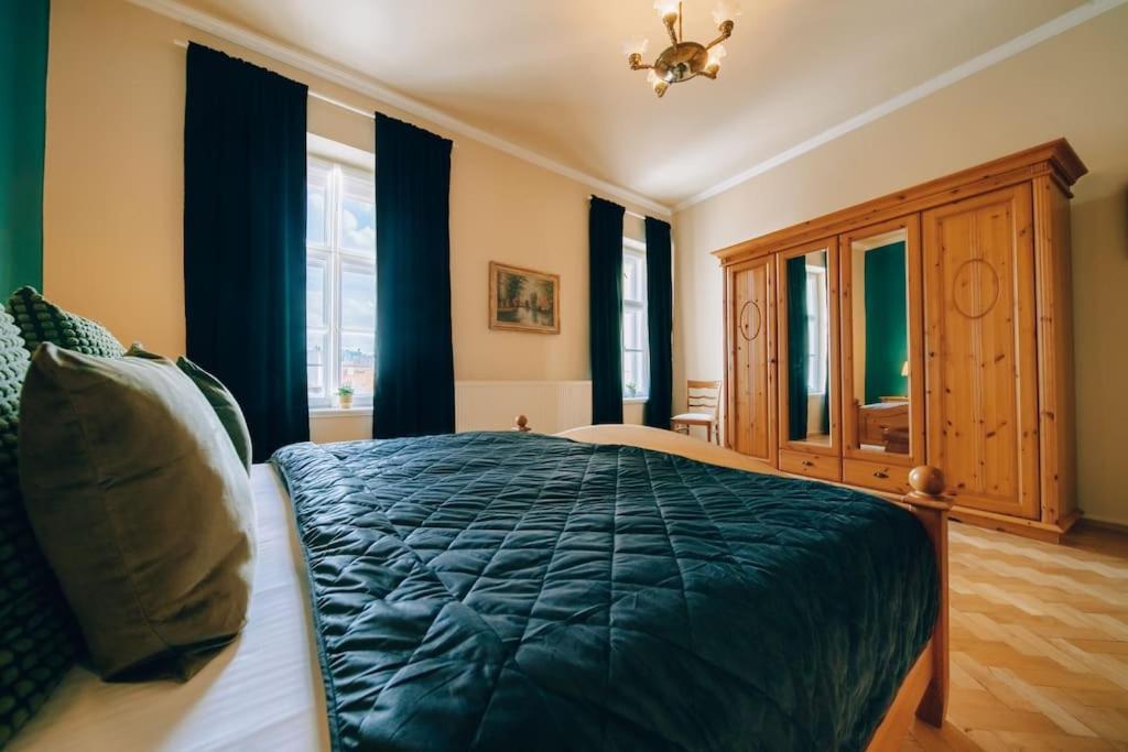 Magnificent Historical Penthouse In The Heart Of Pragueアパートメント エクステリア 写真